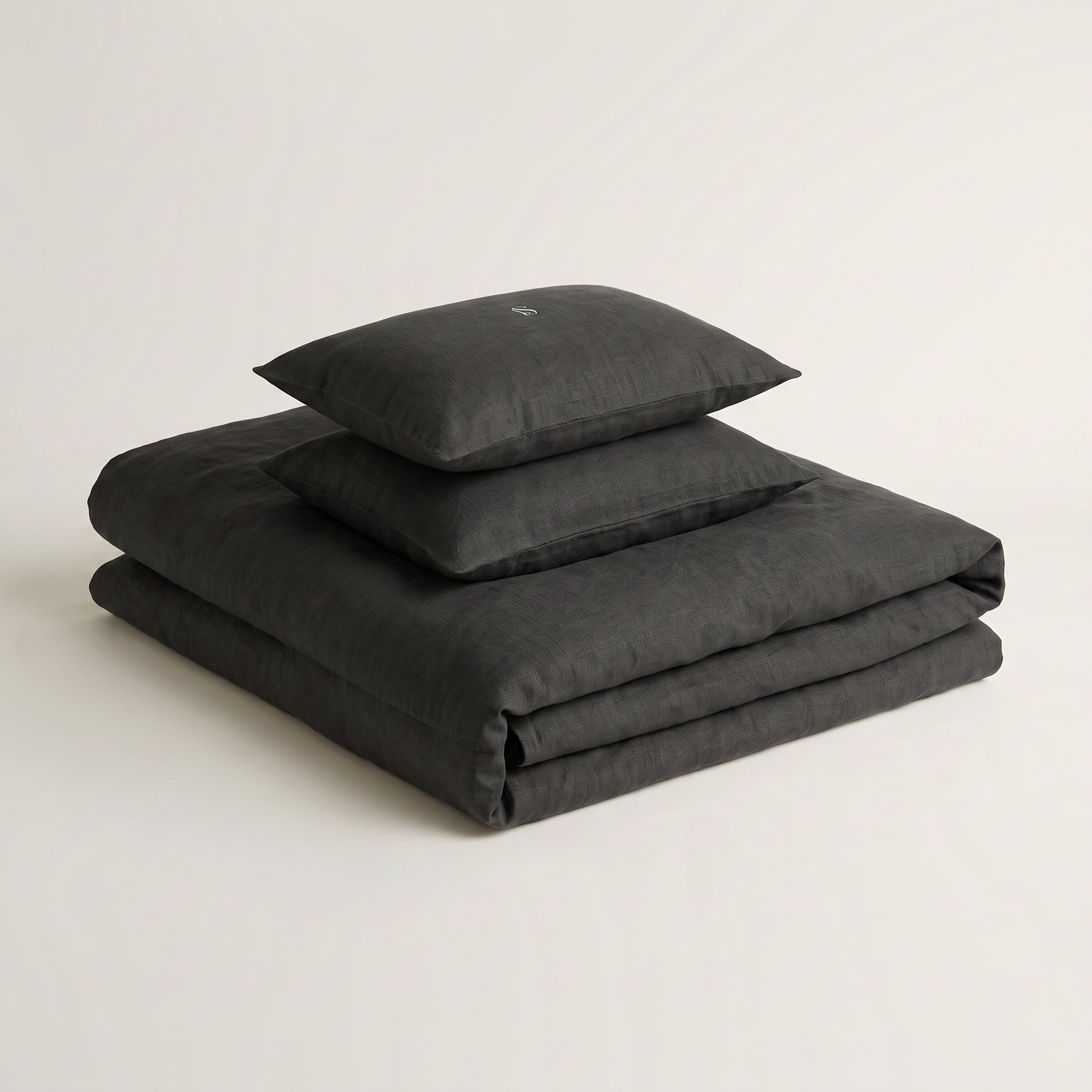 "Classic Sonvella" Bedding set